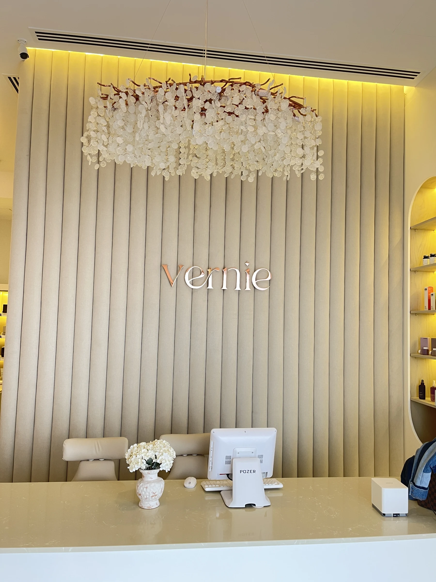 Vernie Beauty Salon